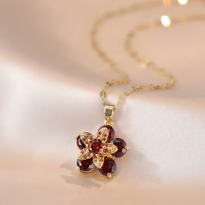 Luxury Spinning Zircon Flower Necklace