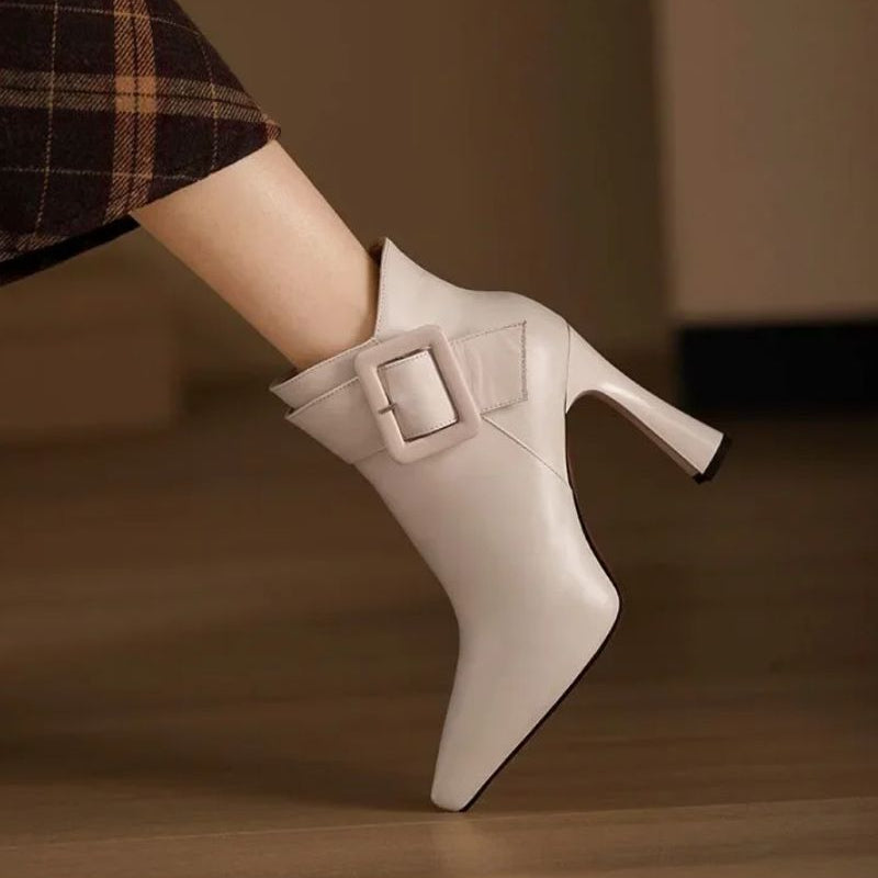 Ravenna | The Signature Buckle Boot